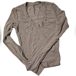 Women's V-Neck Long Sleeve Top - Gray